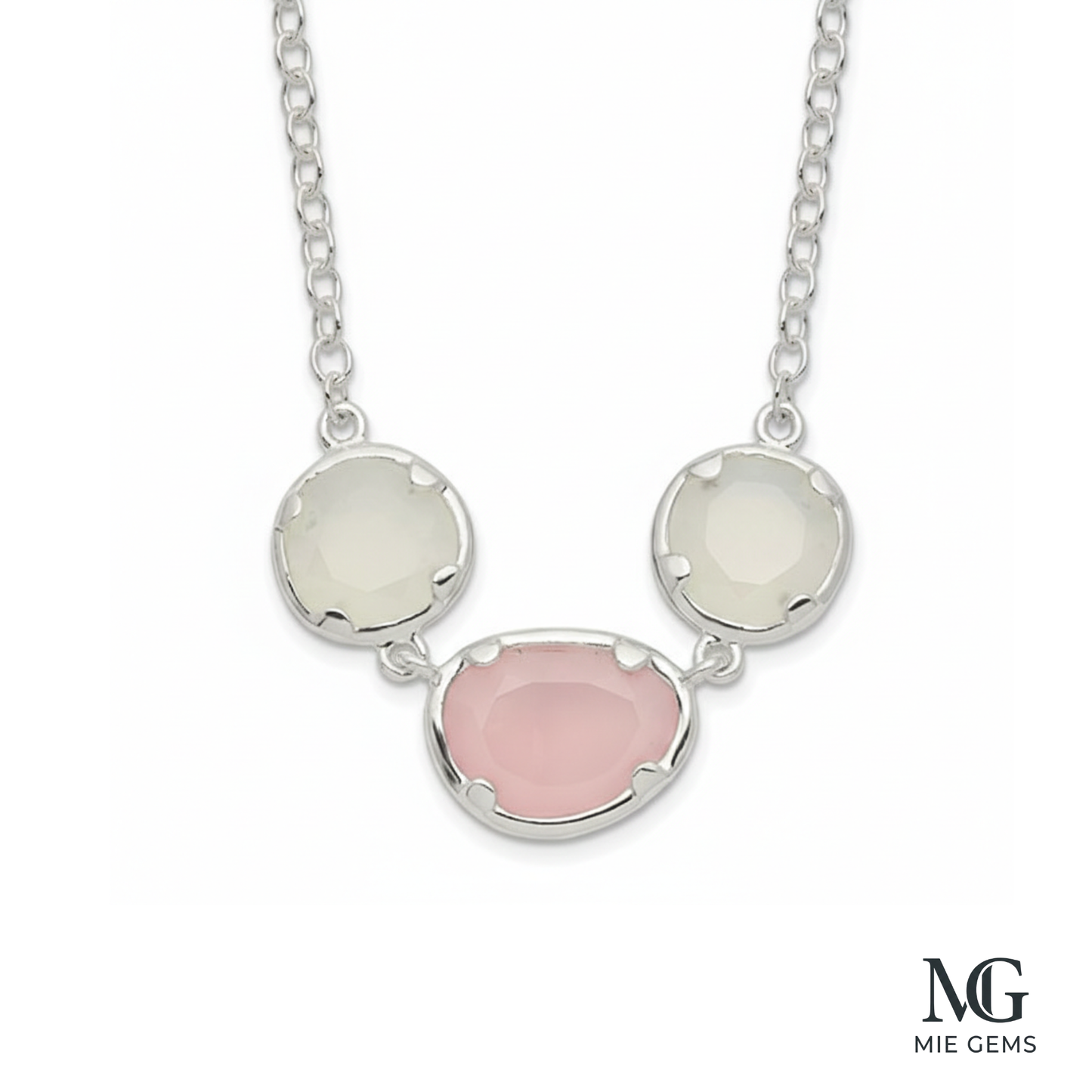Rose Éclat Necklace