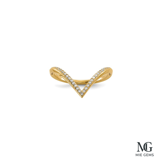 V-Shaped Eclat Ring