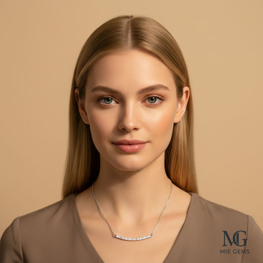 Éclat Silver Bar Necklace