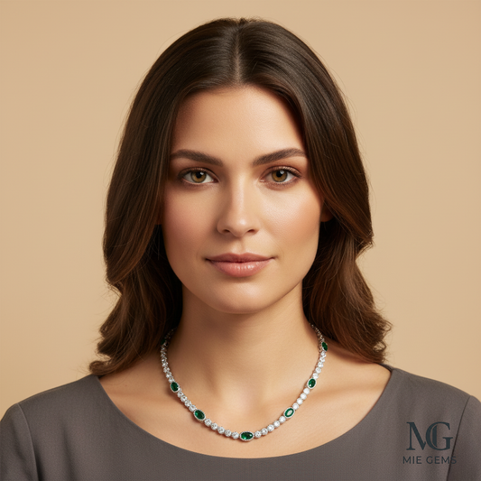 Crest Rêve Necklace