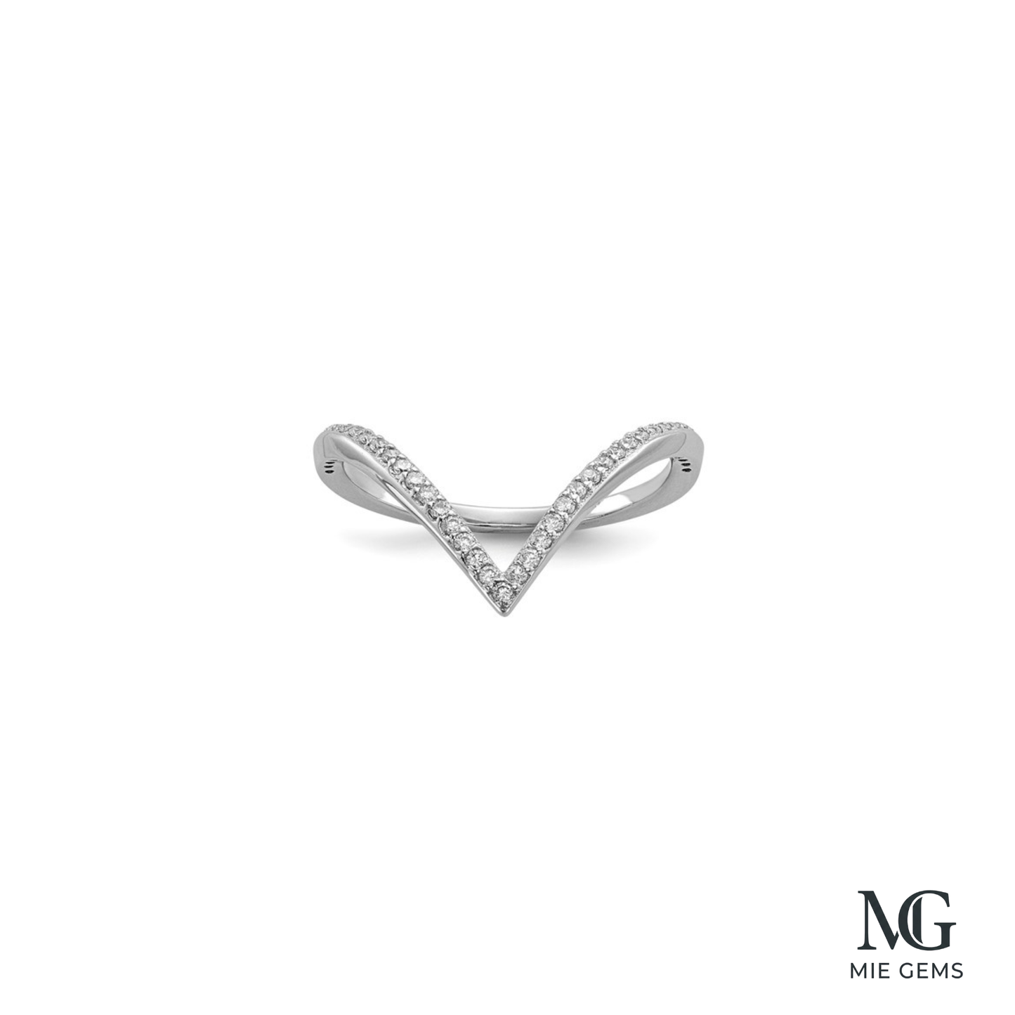 V-Shaped Eclat Ring