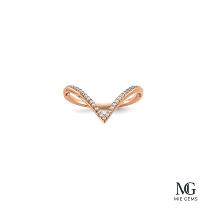 V-Shaped Eclat Ring