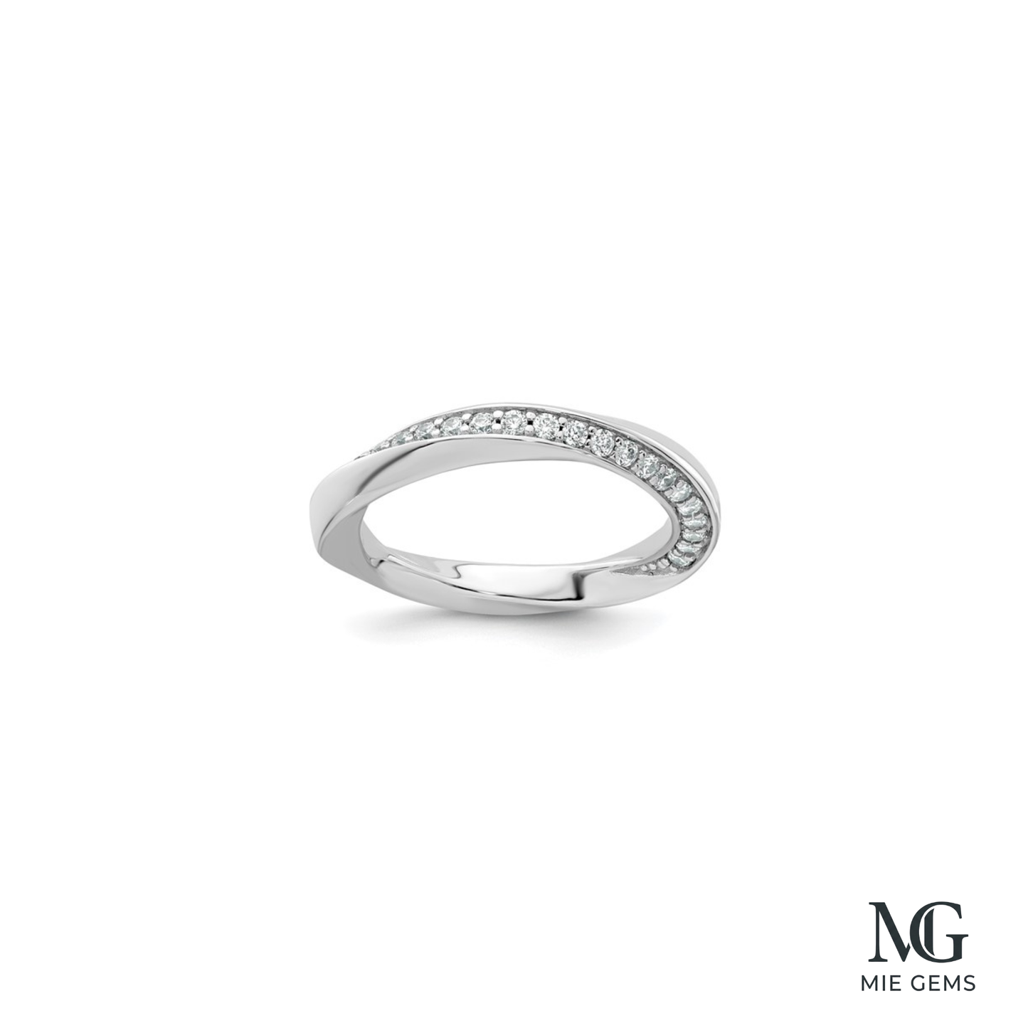 Petit Ruban Diamond Ring