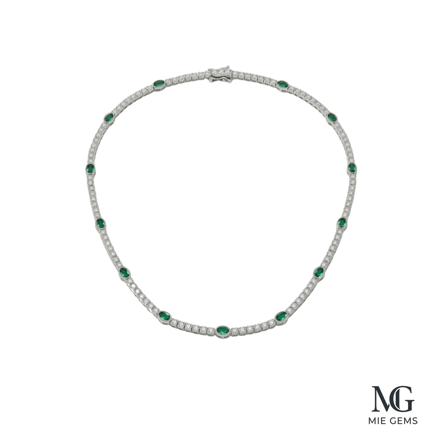 Crest Rêve Necklace