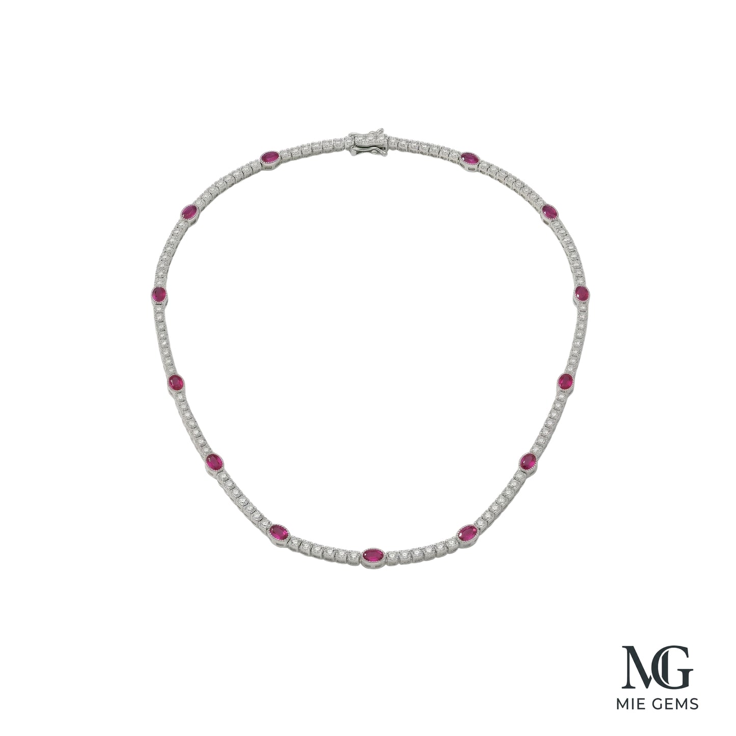 Crest Rêve Necklace
